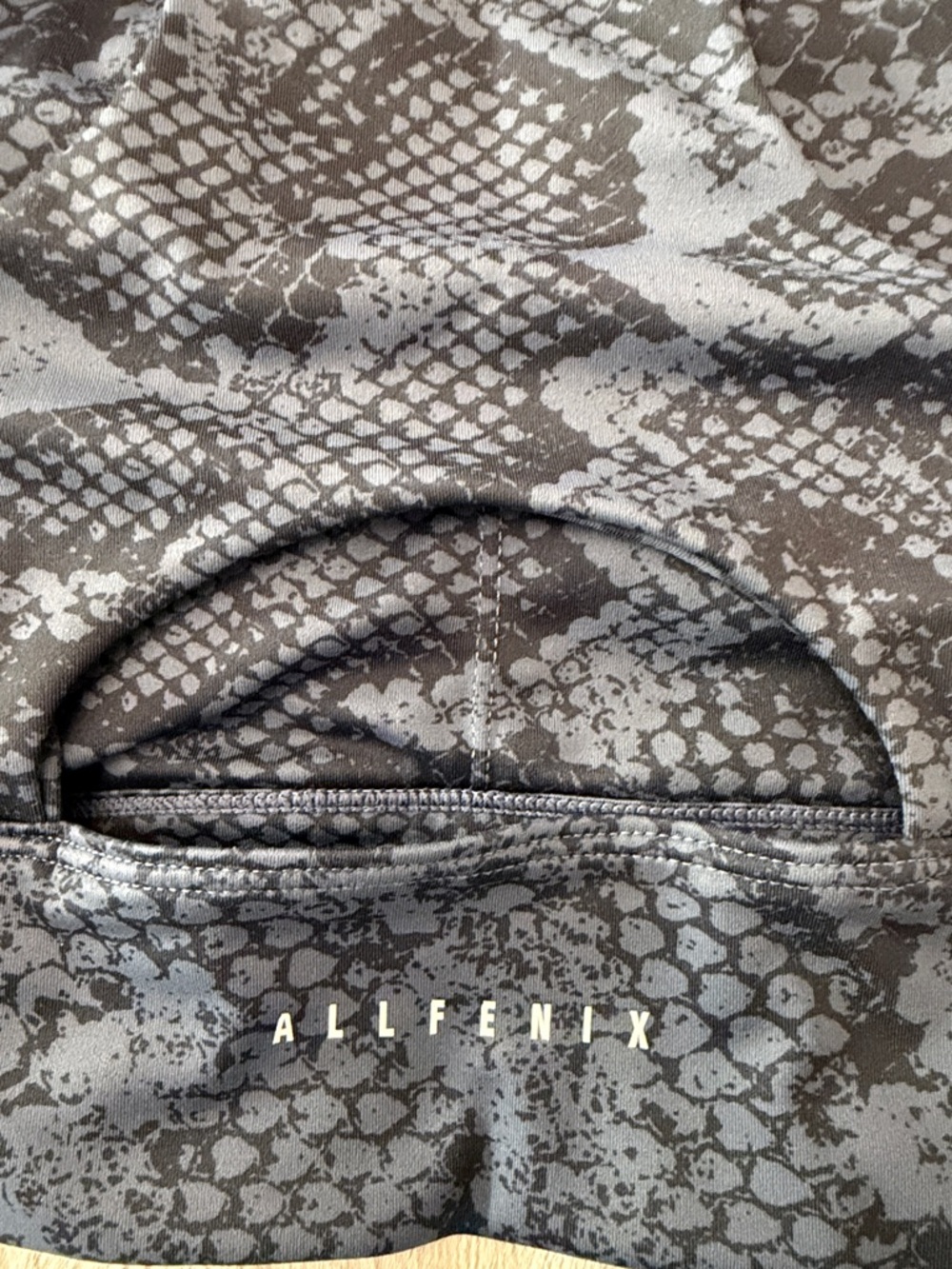 High-Neck Snake-Print Sports Bra in Charcoal - Picture 5 of 7